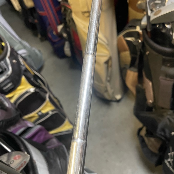 Mac Gregor challenger golf wedge in right hand 
Used - Picture 2 of 6